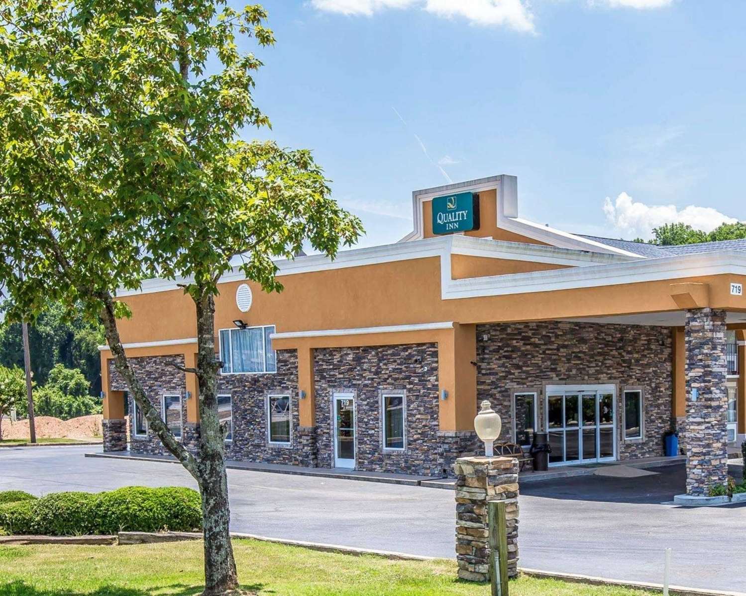 Quality Inn